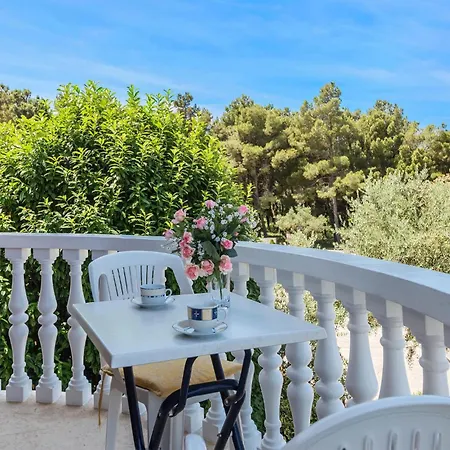 Cozy Apartment In Zambratija With Kitchen Apartment Zambratija (Istria)